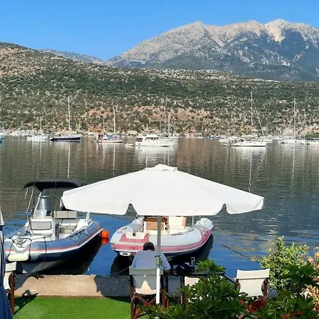 Apartamento Stunning Property Sea Front In Lefkada Yénion